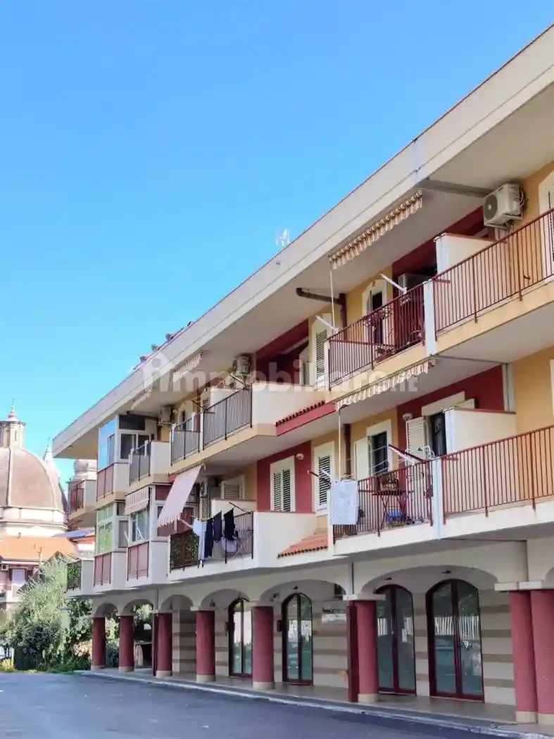 Casa indipendente in vendita a Aci Catena