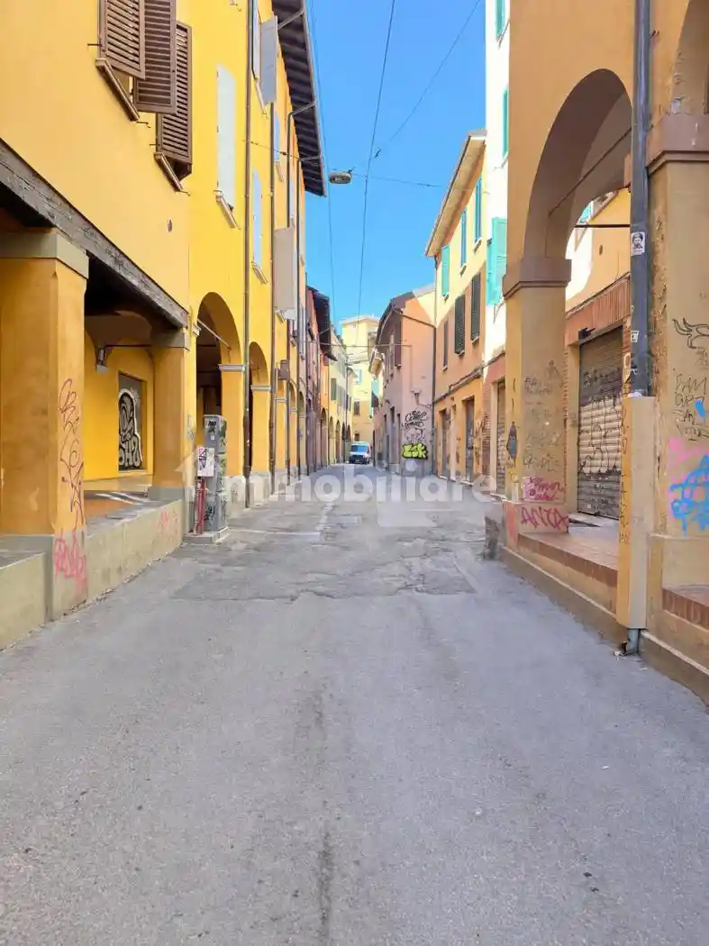 Appartamento in vendita a Bologna