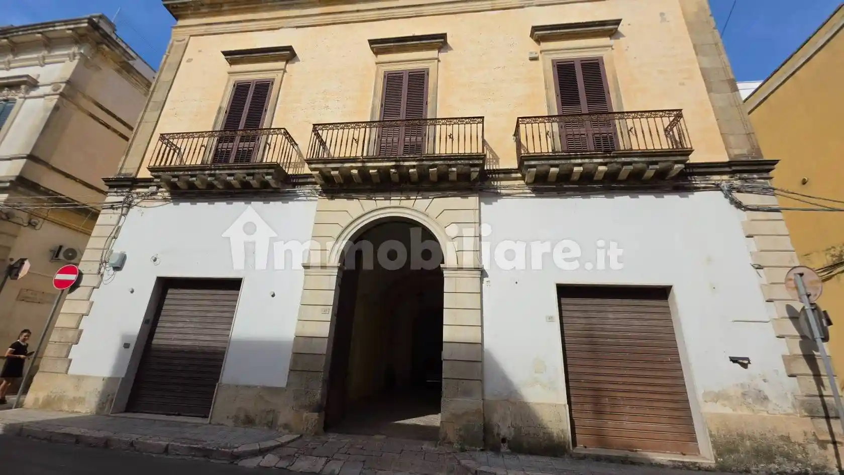 Palazzo - Edificio in vendita a Galatone