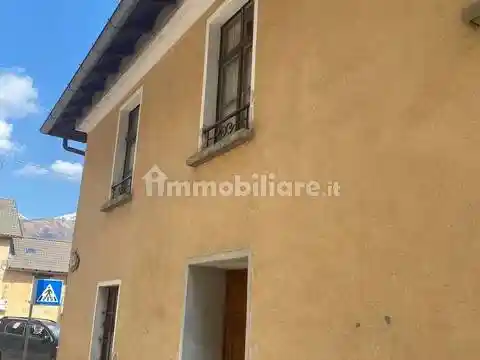 Villa in vendita a Maccagno con Pino e Veddasca