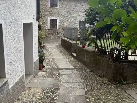 Villa in vendita a Brissago-Valtravaglia