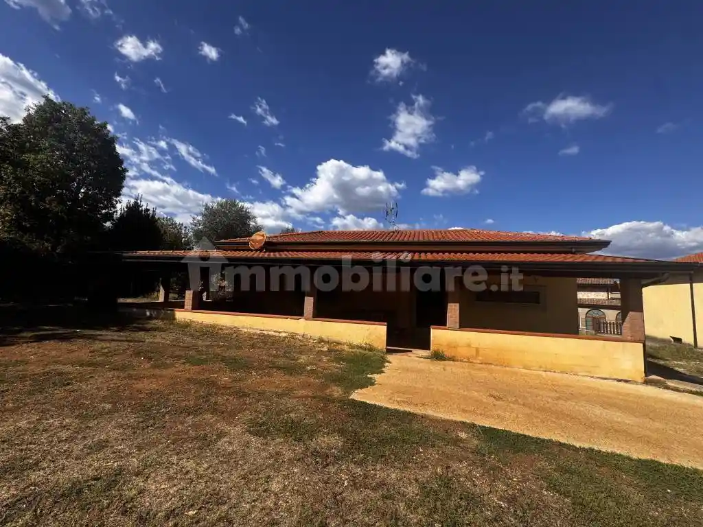 Casa indipendente in vendita a Supino