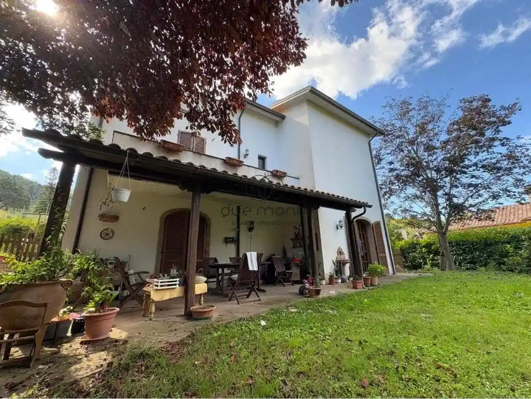 Casa indipendente in vendita a Spoleto
