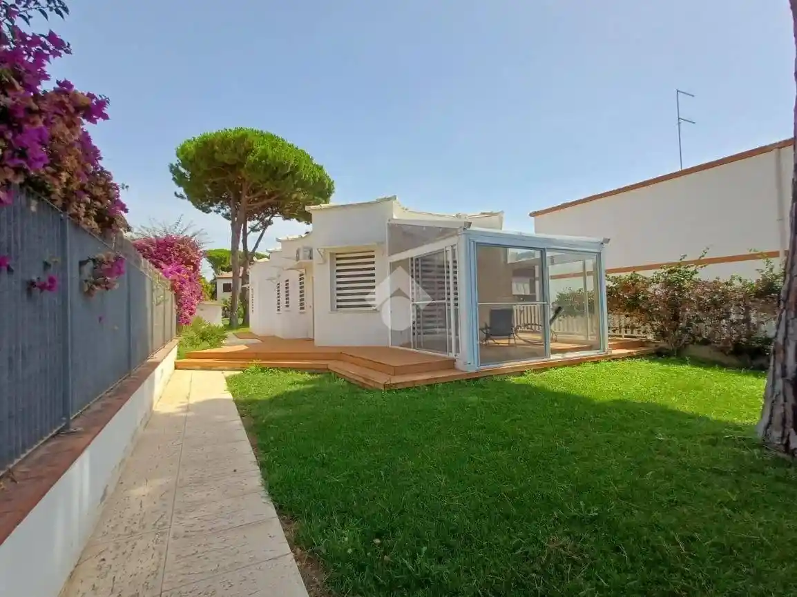 Villa in vendita a Santa Marinella