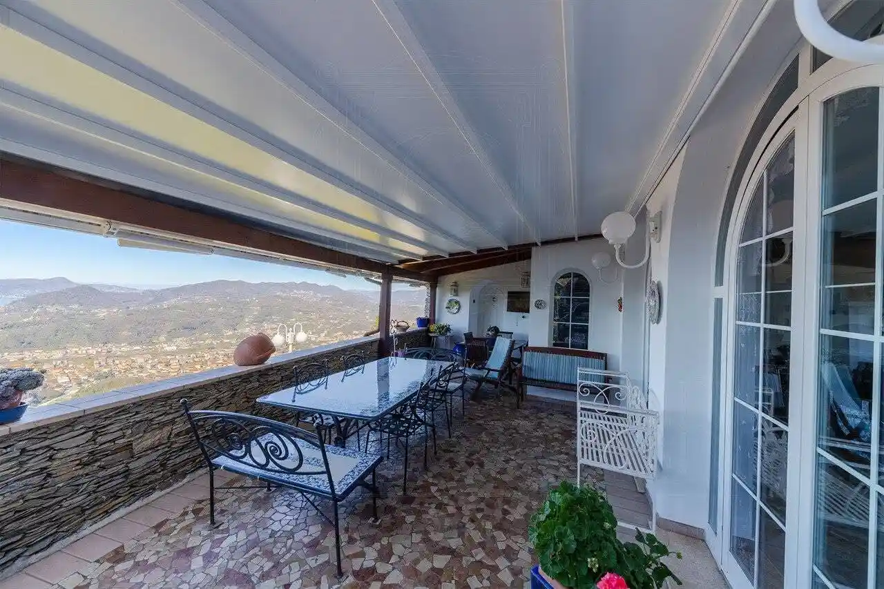 Villa in vendita a Cogorno