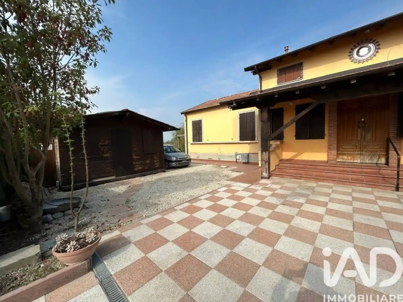 Villa in vendita a Mirandola