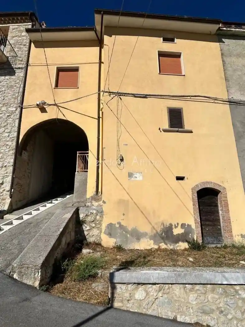 Casa indipendente in vendita a Carunchio