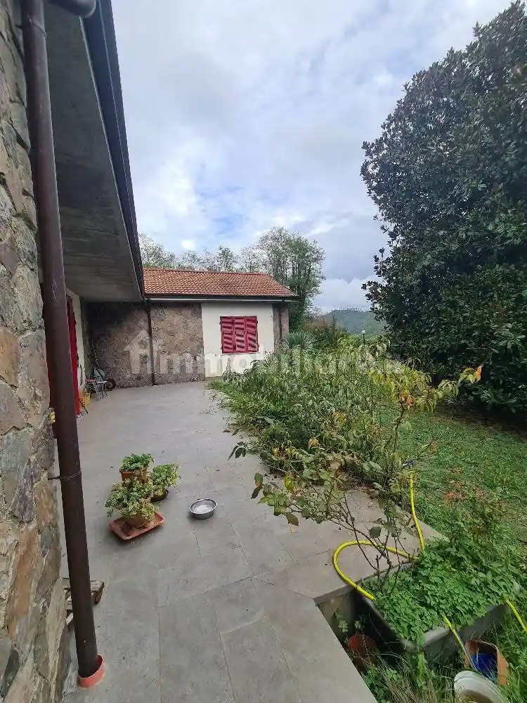 Villa in vendita a Riccò del Golfo di Spezia