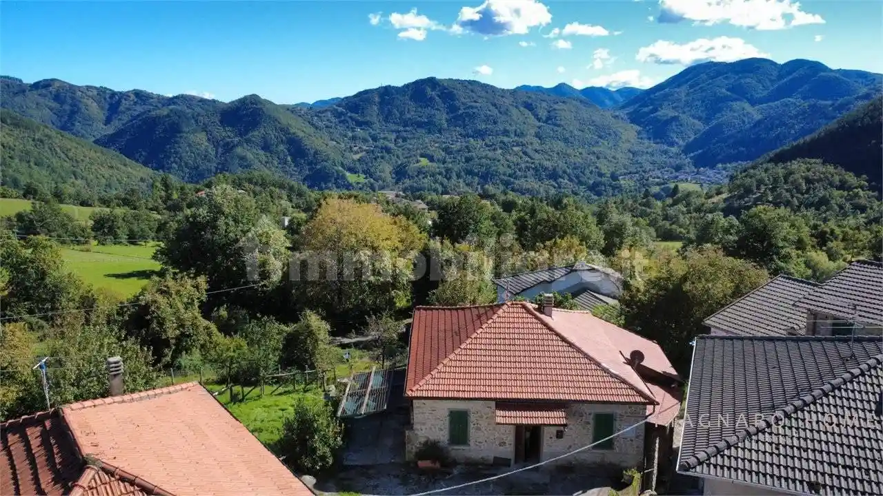 Casa indipendente in vendita a Zeri