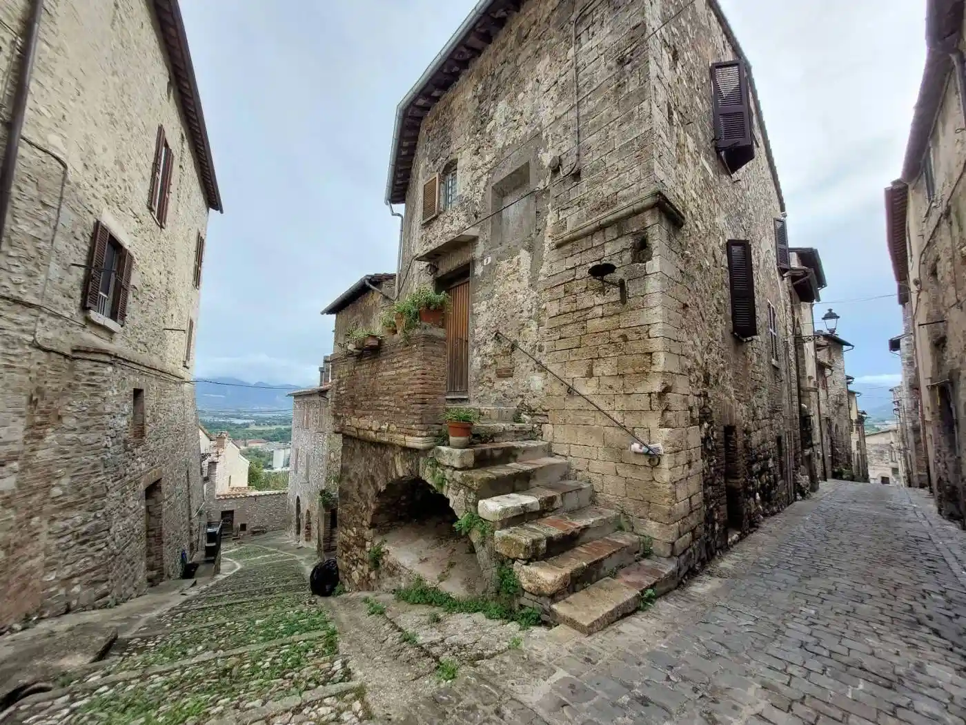 Appartamento in affitto a Narni