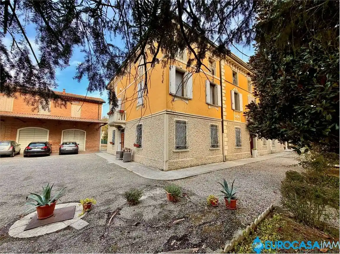 Casa indipendente in vendita a Fabbrico