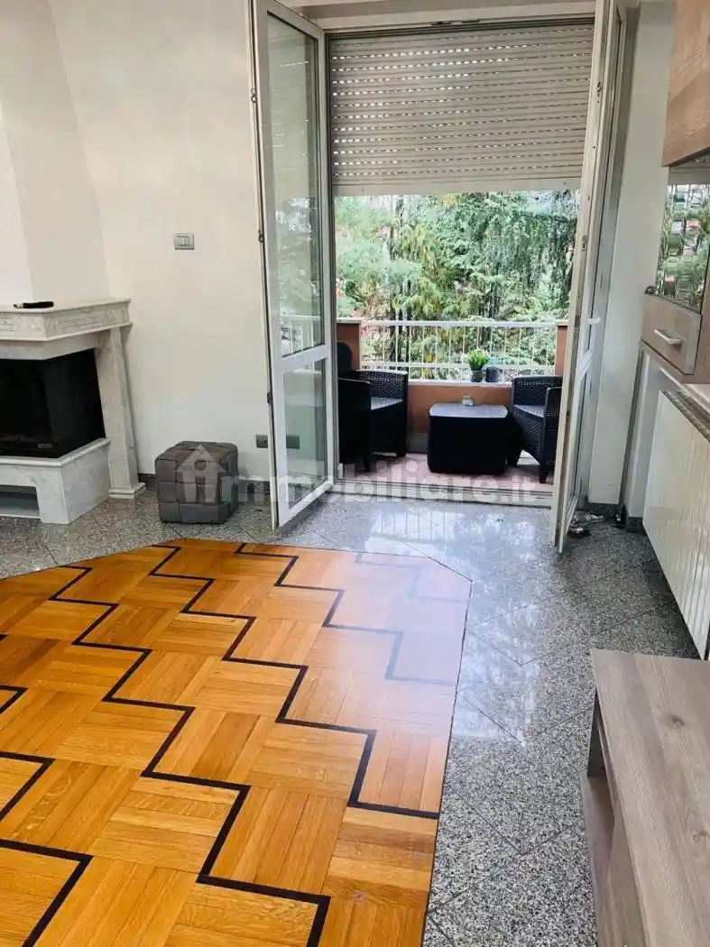 Appartamento in affitto a Gorla Minore