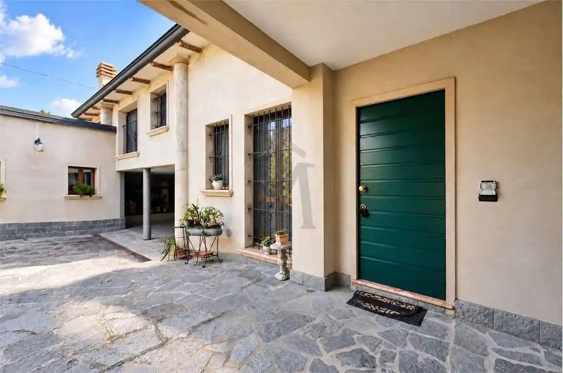 Casa indipendente in vendita a Cavriago