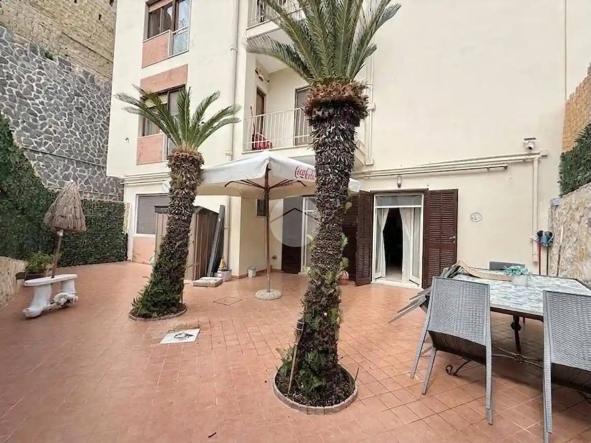 Appartamento in affitto a Napoli