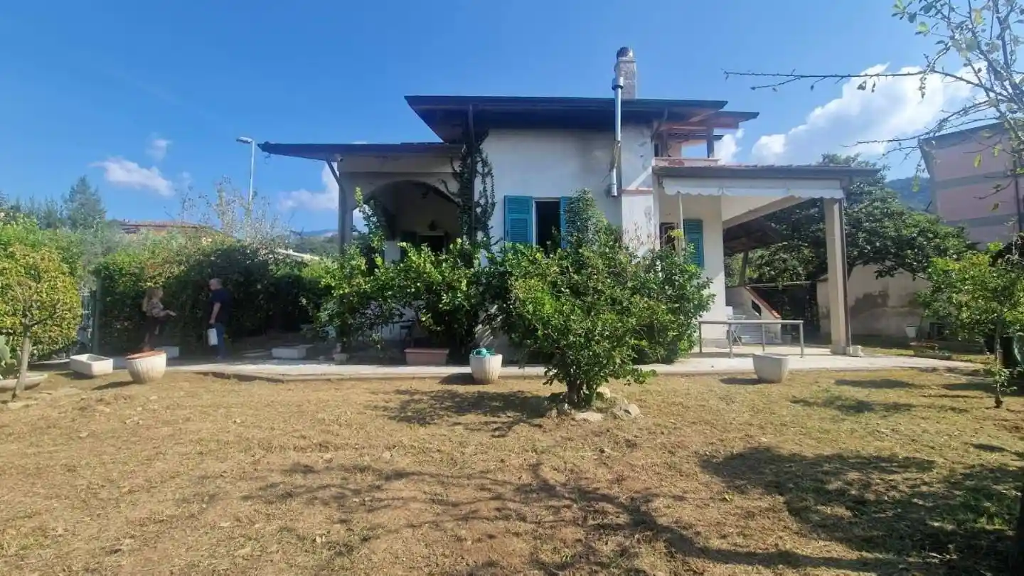 Villetta a schiera in vendita a Carrara