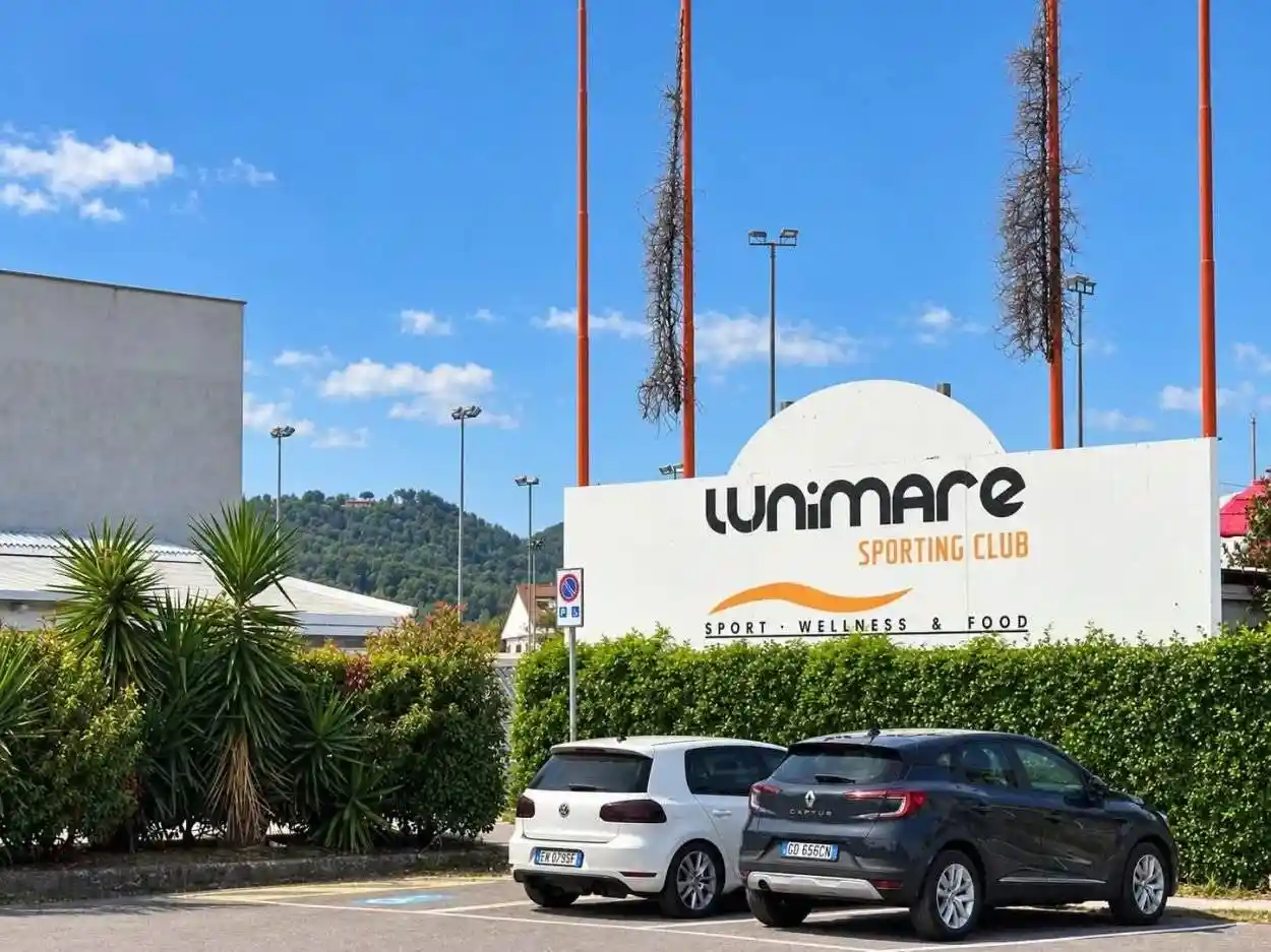 Appartamento in vendita a Luni