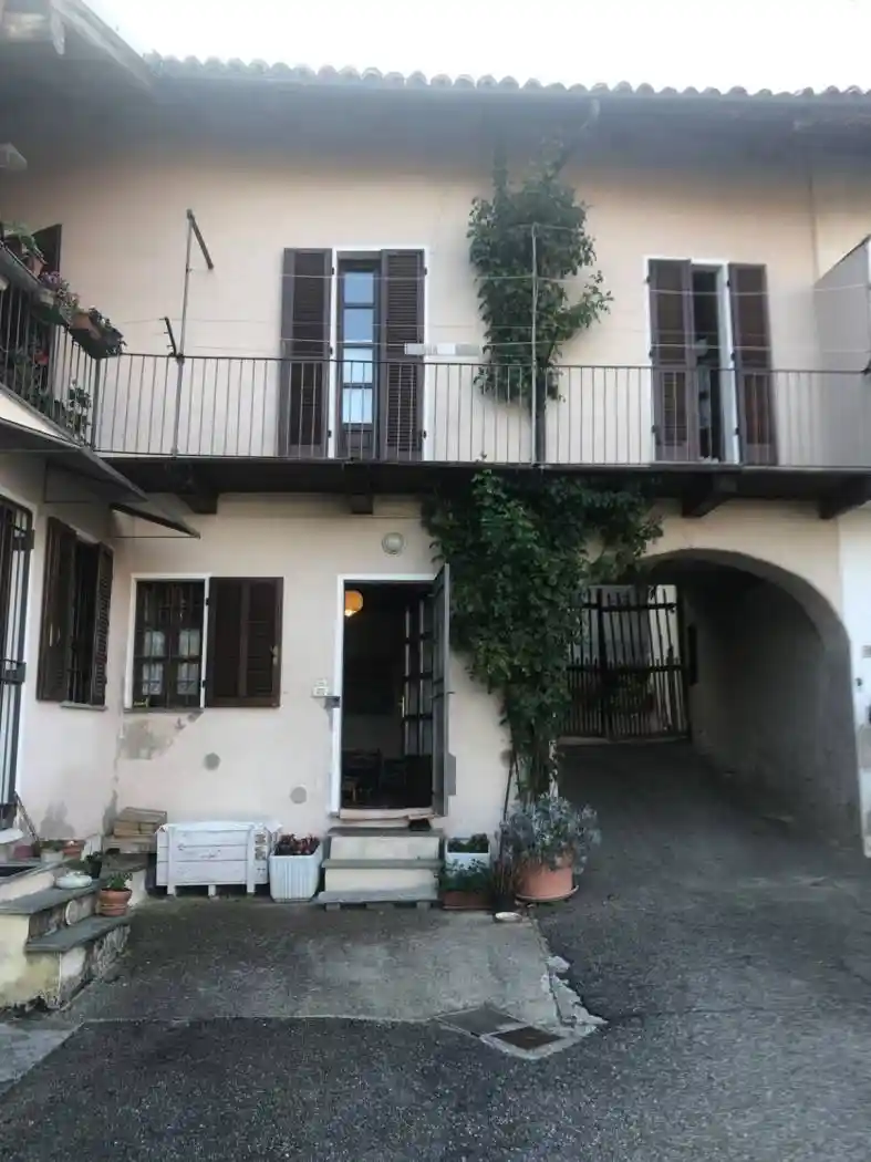 Casa indipendente in vendita a Roddi