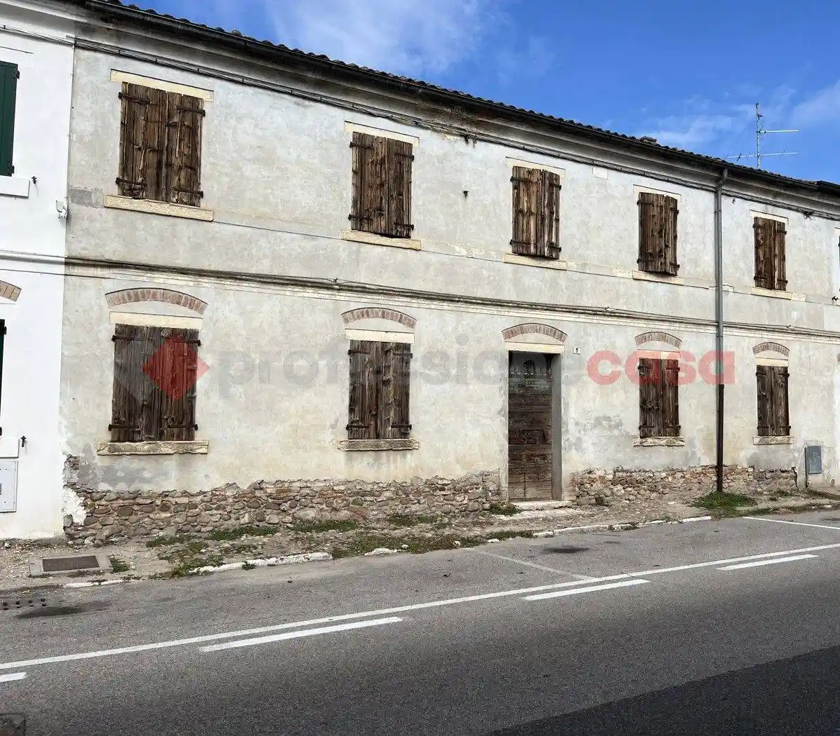 Casa indipendente in vendita a Erbè