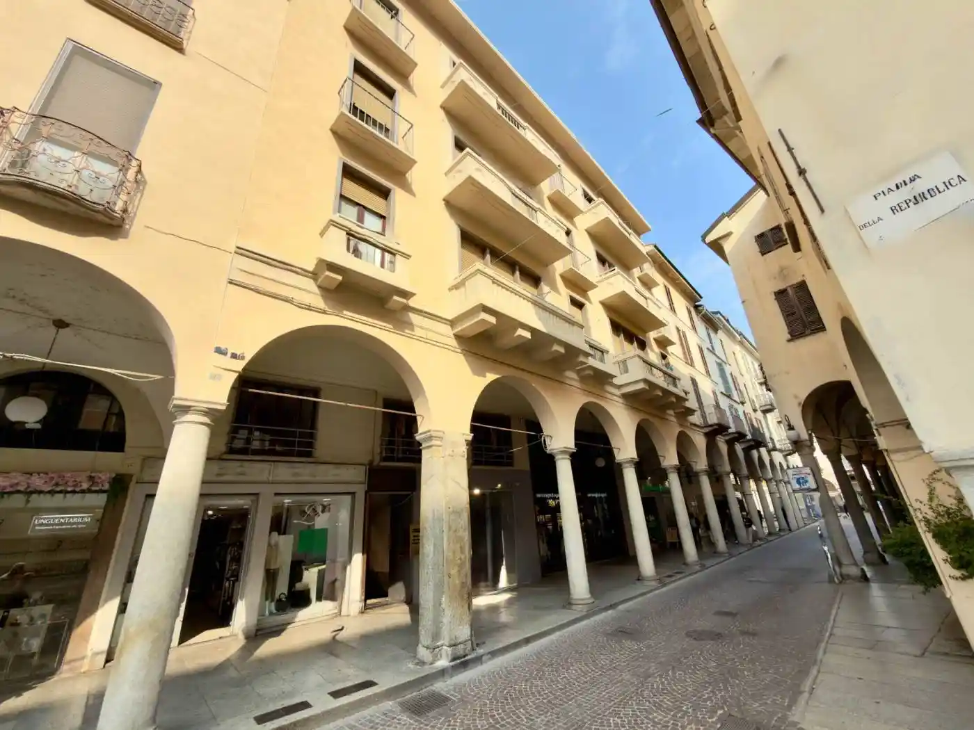 Appartamento in vendita a Novara