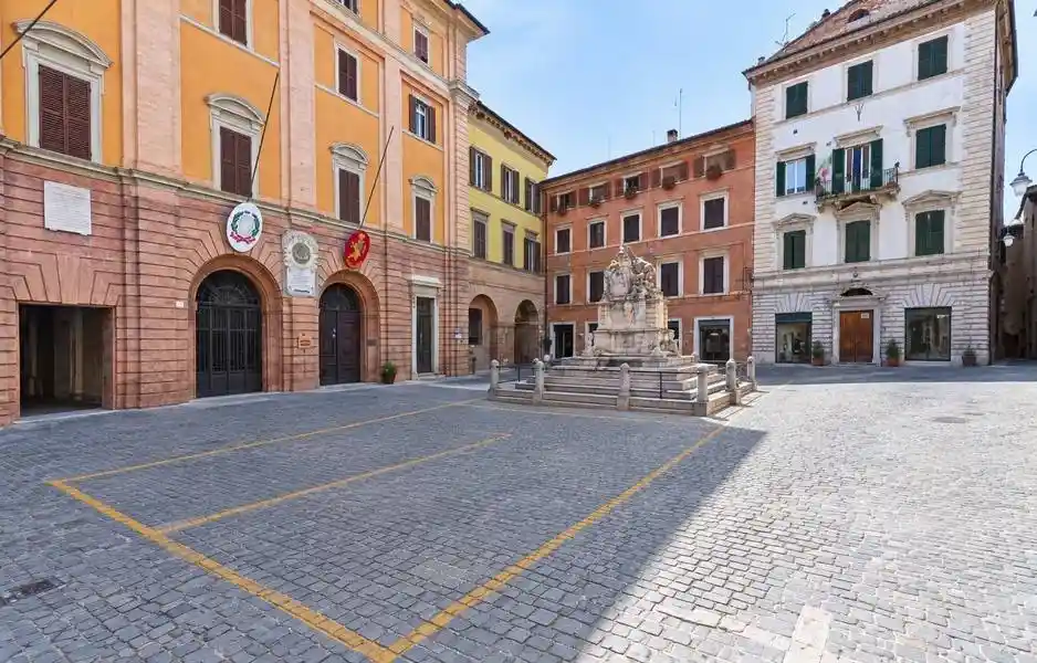 Appartamento in vendita a Jesi