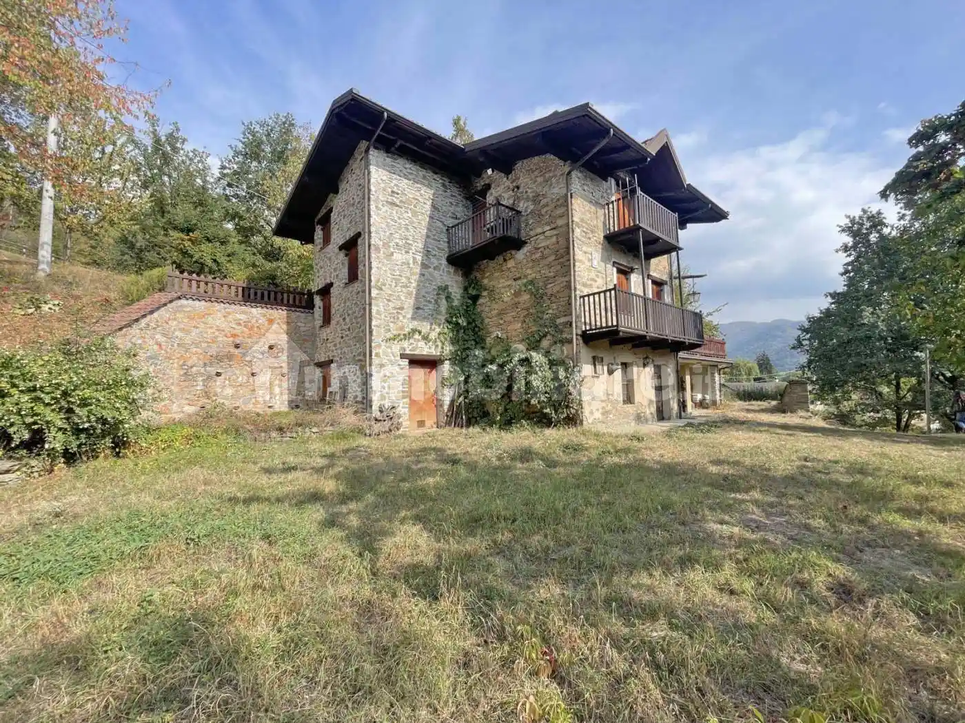 Rustico - Casale in vendita a Roccabruna