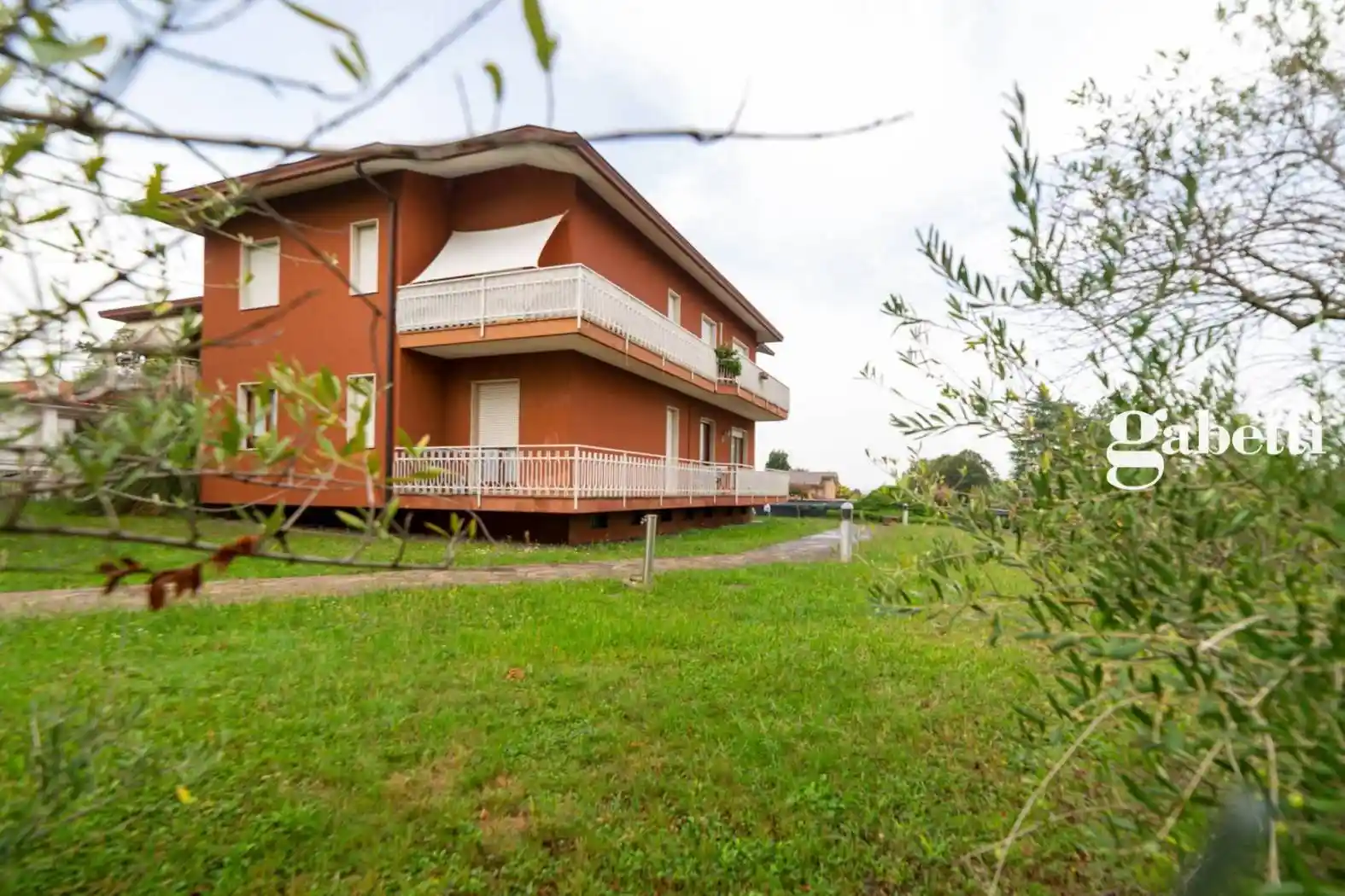 Appartamento in vendita a Robbiate