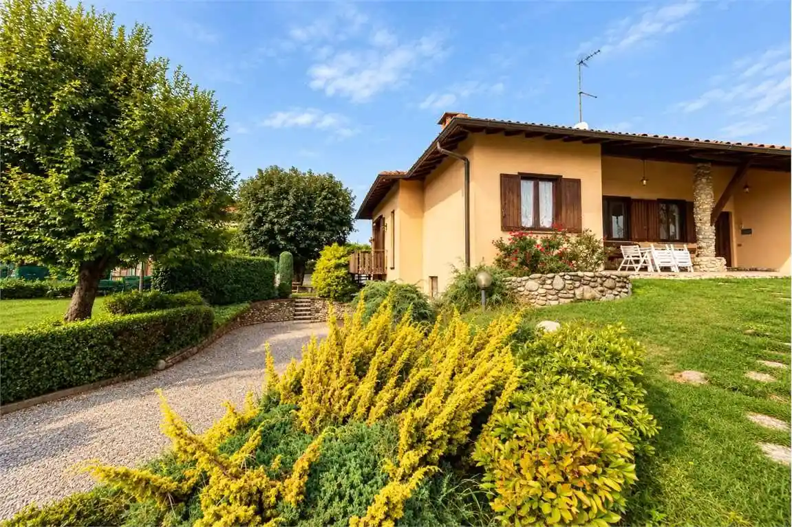 Villa in vendita a Guanzate