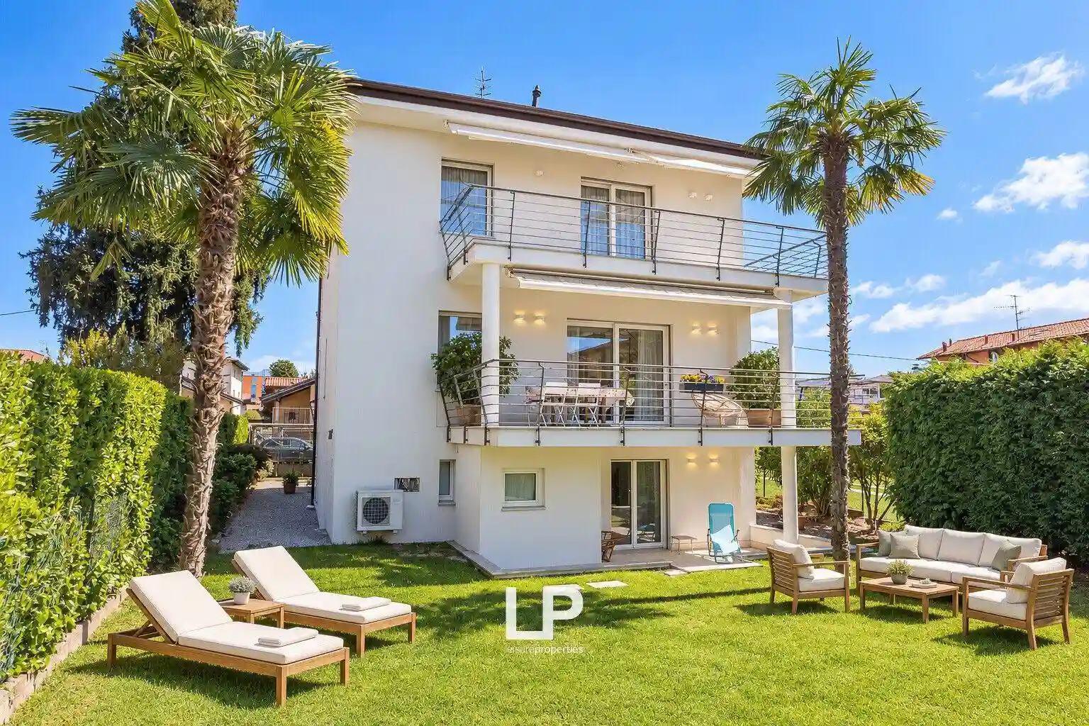Villa - foto 2