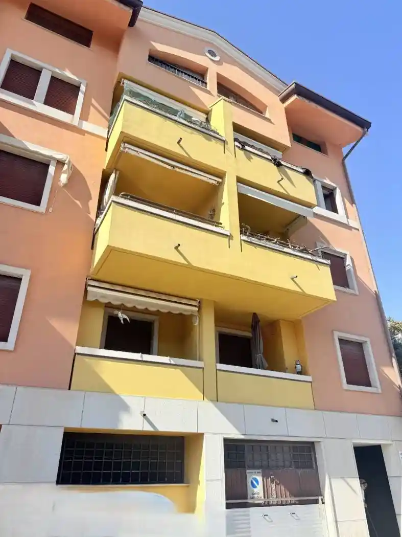 Appartamento in vendita a Grado
