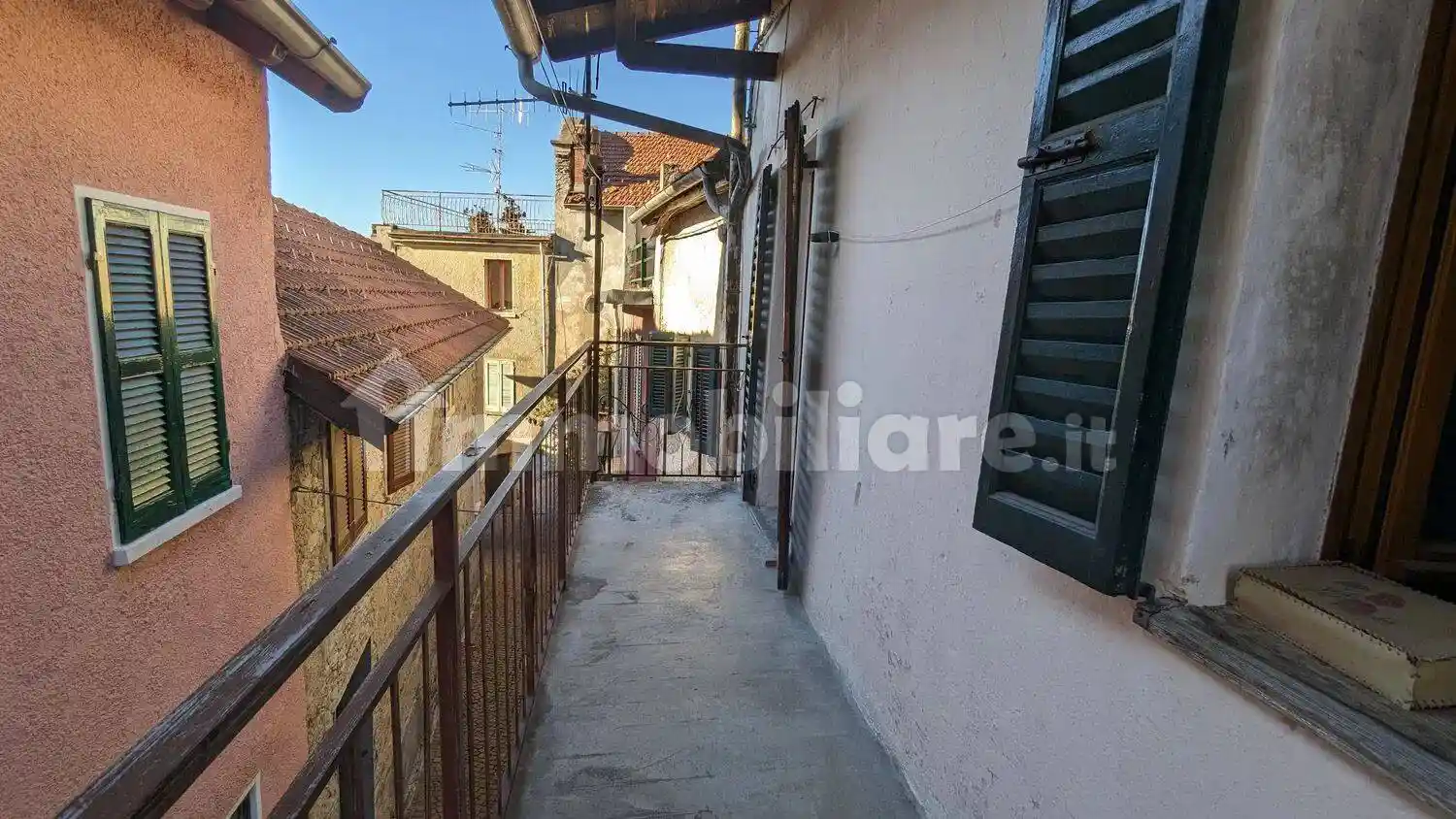 Appartamento in vendita a Agra