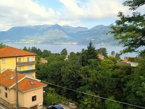Villa in vendita a Luino