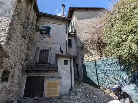 Appartamento in vendita a Maccagno con Pino e Veddasca
