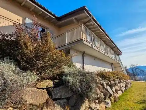 Villa in vendita a Montegrino Valtravaglia
