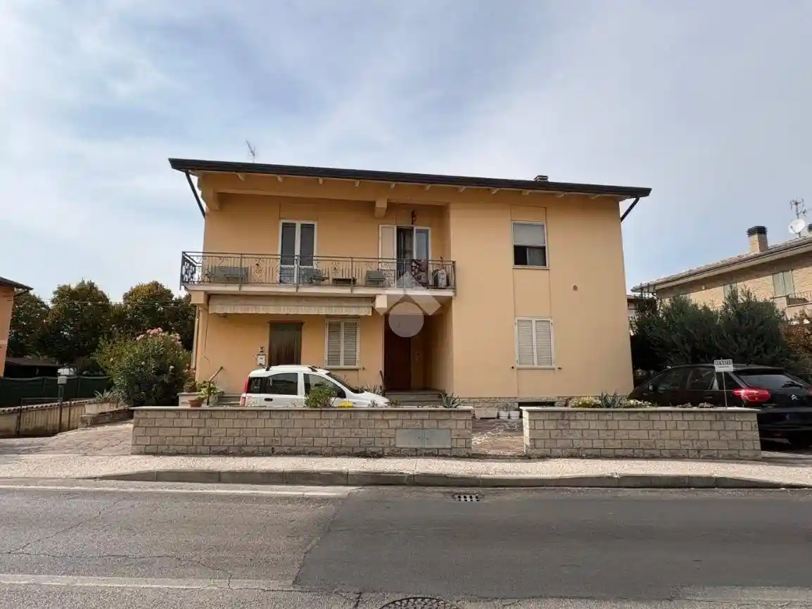 Casa indipendente in vendita a Bastia Umbra