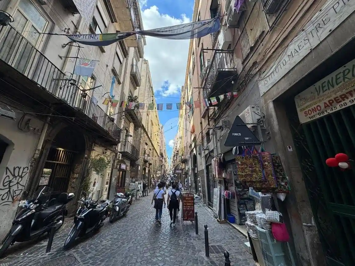 Appartamento in affitto a Napoli