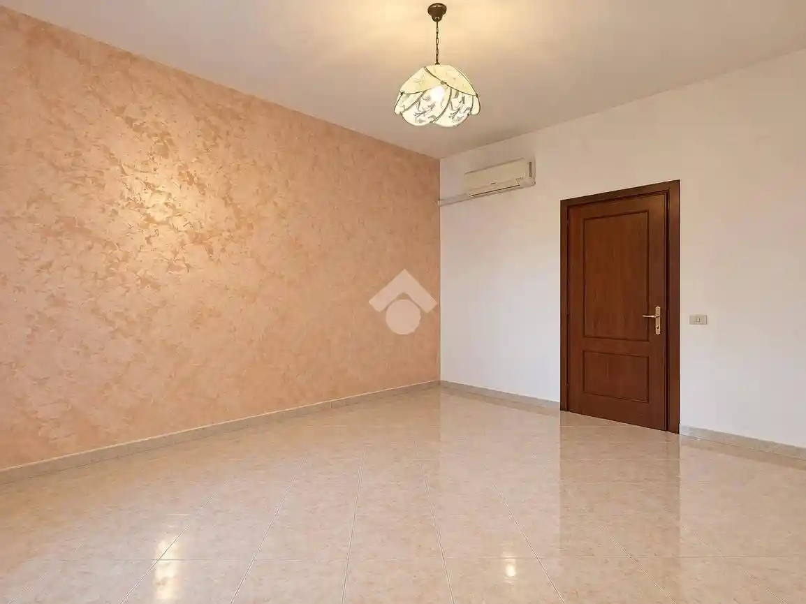 Appartamento in vendita a Piacenza