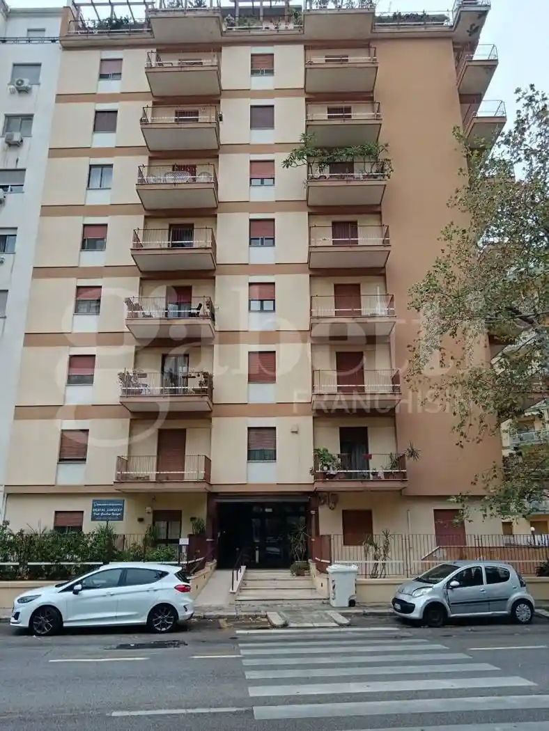 Appartamento in vendita a Palermo