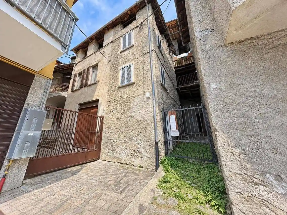 Rustico - Casale in vendita a Castione Andevenno