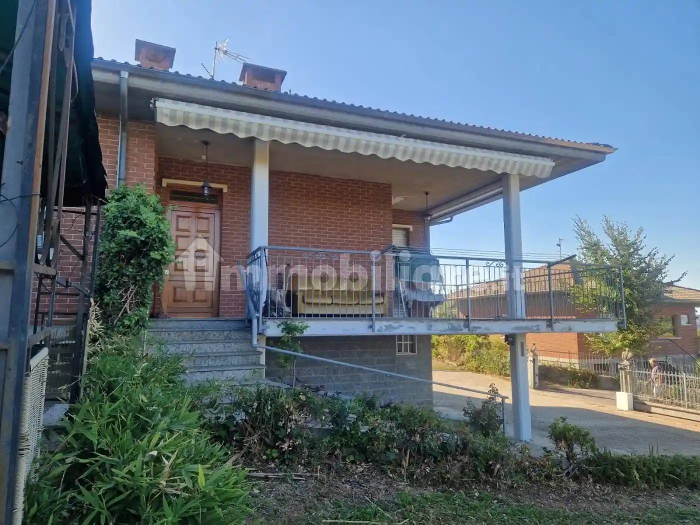 Villa in vendita a Lesegno