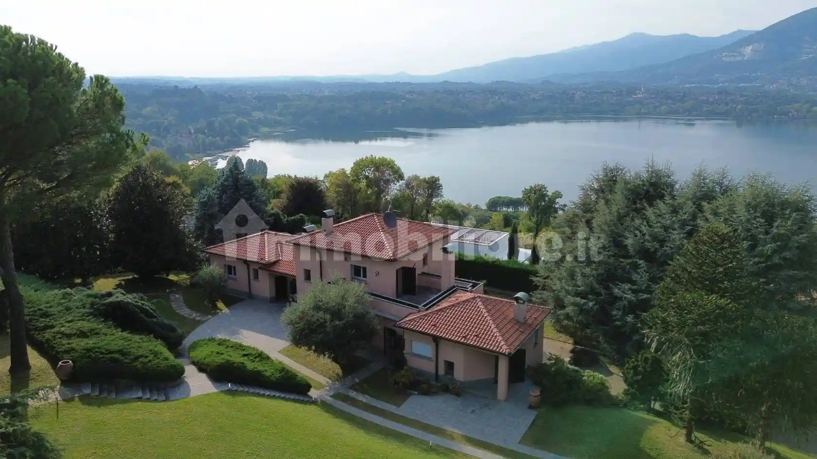 Villa in vendita a Oggiono