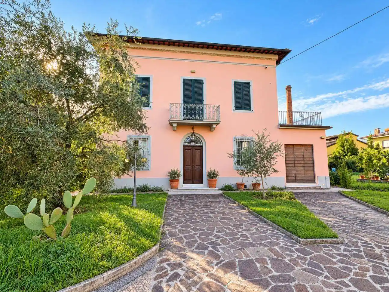 Villa in vendita a Lucca