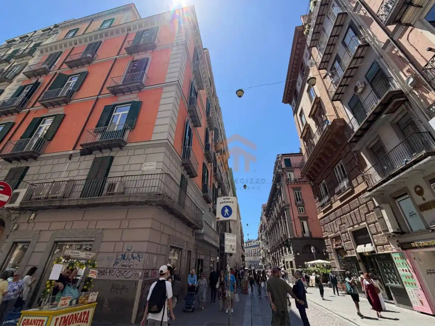 Appartamento in vendita a Napoli
