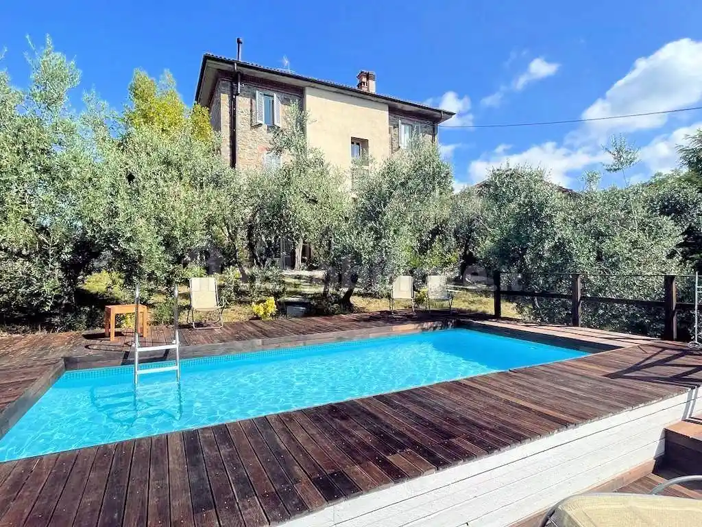 Villa in vendita a Larciano