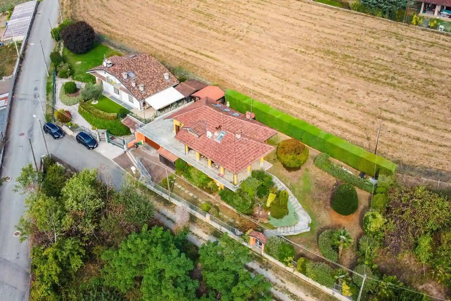 Villa - foto 2