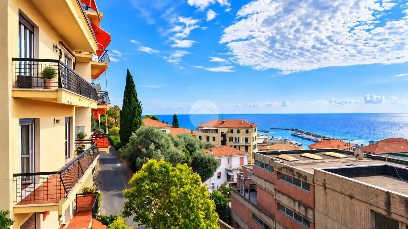 Appartamento in vendita a Imperia