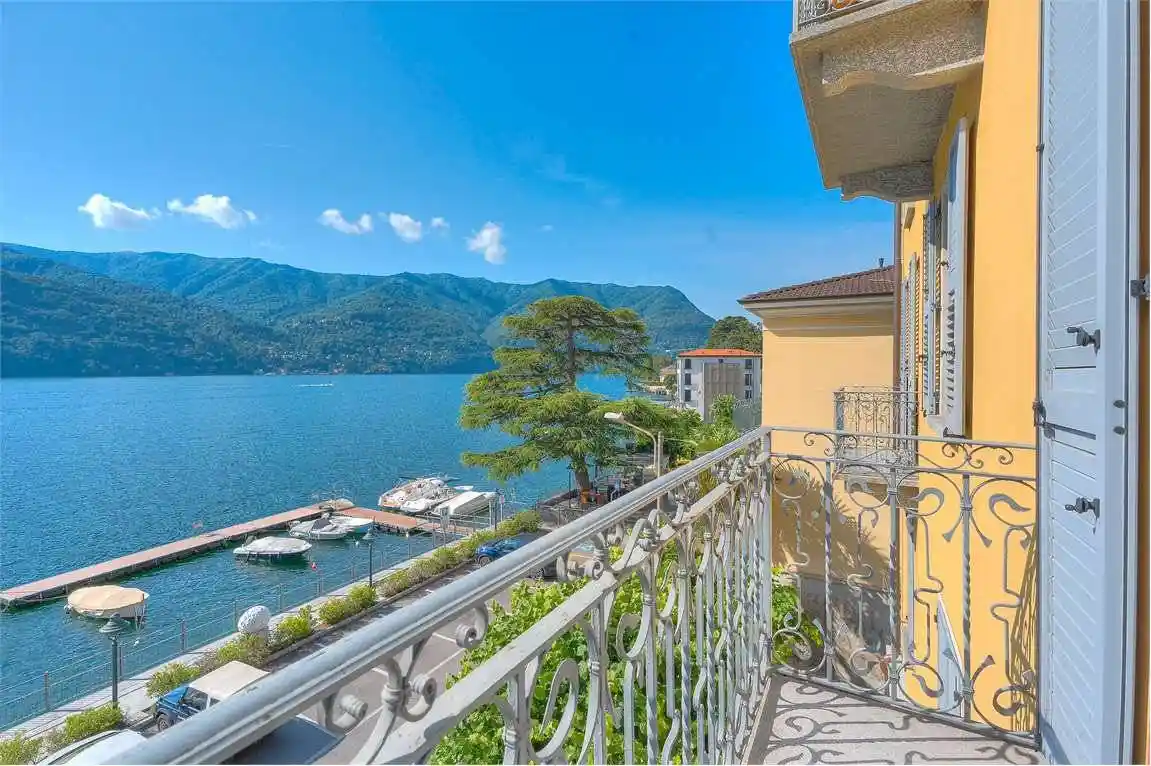 Appartamento in affitto a Laglio