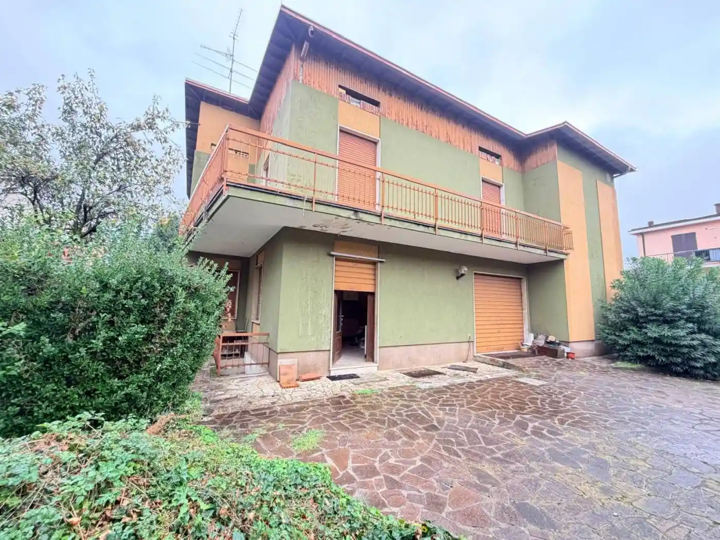 Villa in vendita a Seriate