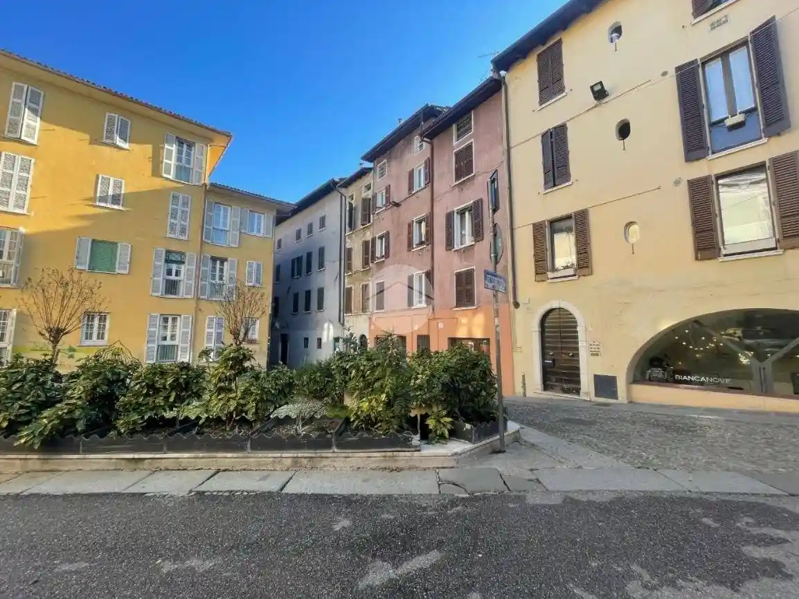 Appartamento in affitto a Brescia
