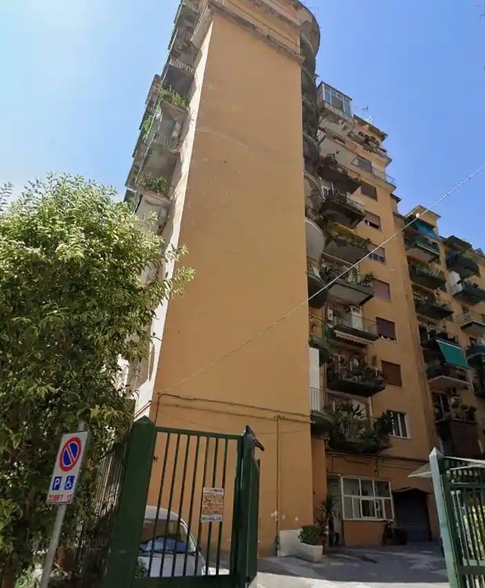 Appartamento in vendita a Napoli