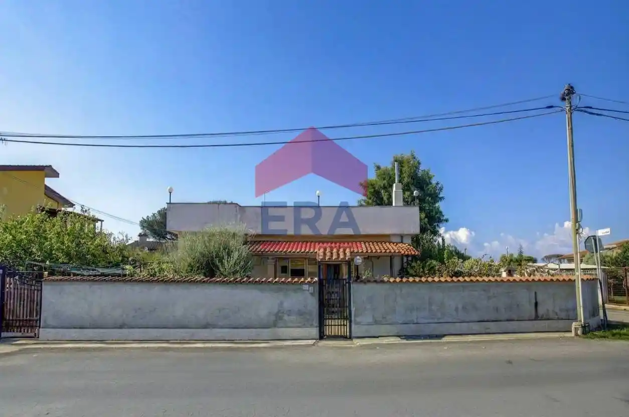 Villa in vendita a Ardea